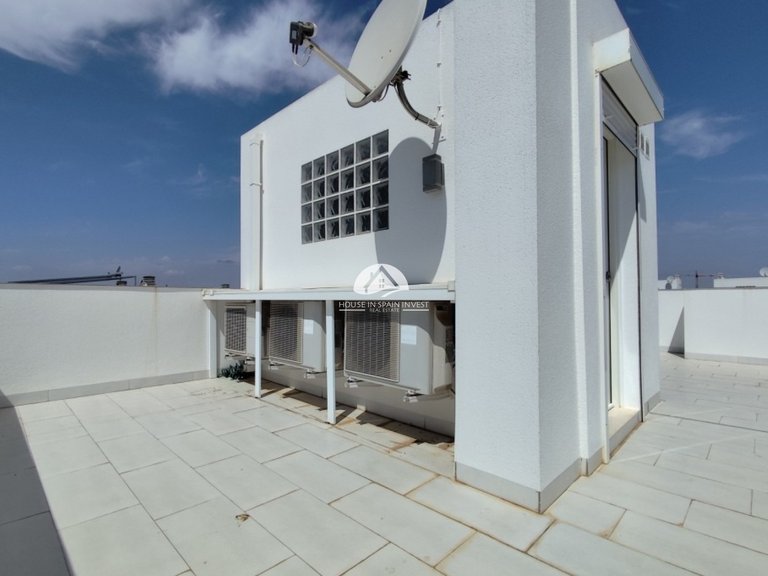 Corner Townhouse for Sale in Torrevieja Torrevieja, Alicante 39