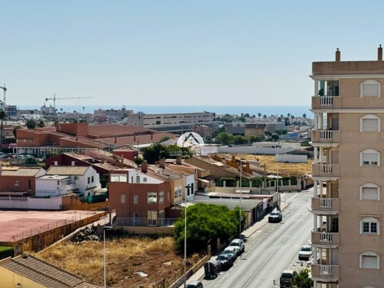 Apartment for Sale in Aguas Nuevas - Sector 25 Torrevieja, Alicante 1