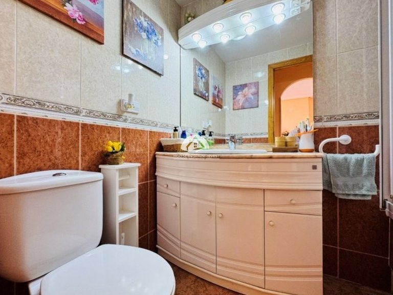 Apartment for Sale in Aguas Nuevas - Sector 25 Torrevieja, Alicante 19