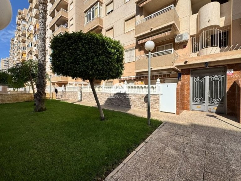 Apartment for Sale in Aguas Nuevas - Sector 25 Torrevieja, Alicante 23