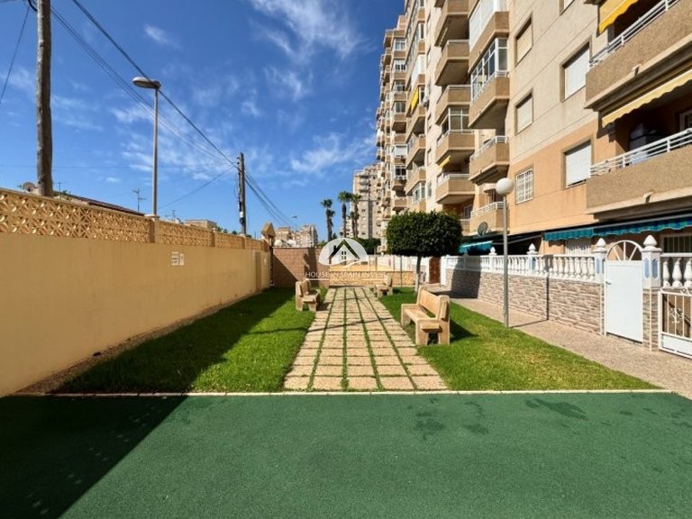 Apartment for Sale in Aguas Nuevas - Sector 25 Torrevieja, Alicante 26