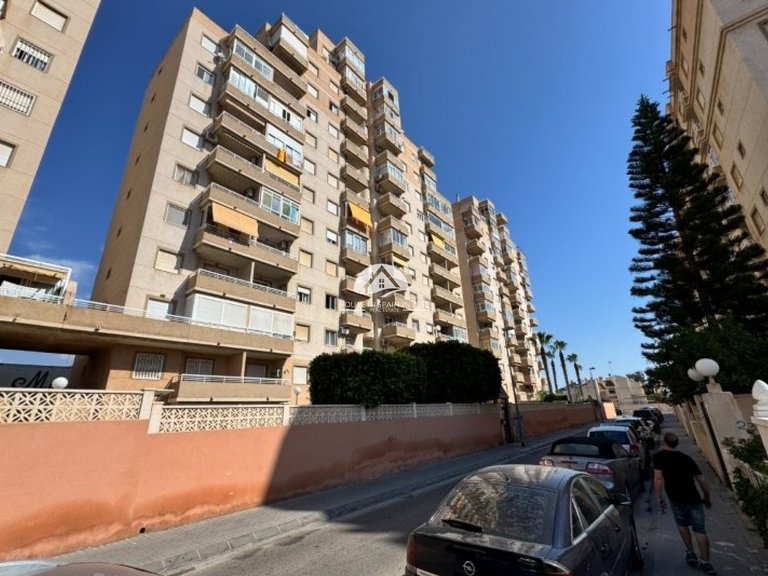 Apartment for Sale in Aguas Nuevas - Sector 25 Torrevieja, Alicante 28