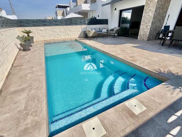 Villa for Sale in Benijofar Benijofar, Alicante 3