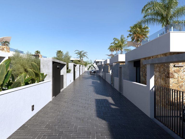Villa for Sale in Ciudad Quesada Rojales - Ciudad Quesada, Alicante 2