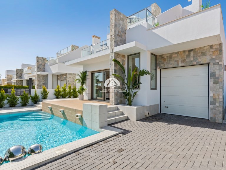Villa for Sale in Los Alcázares Murcia, Murcia 3
