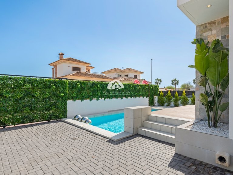 Villa for Sale in Los Alcázares Murcia, Murcia 5