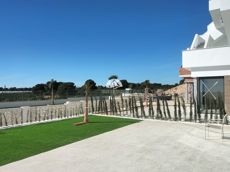 Villa for Sale in Pilar de la Horadada Pilar De La Horadada, Alicante 9