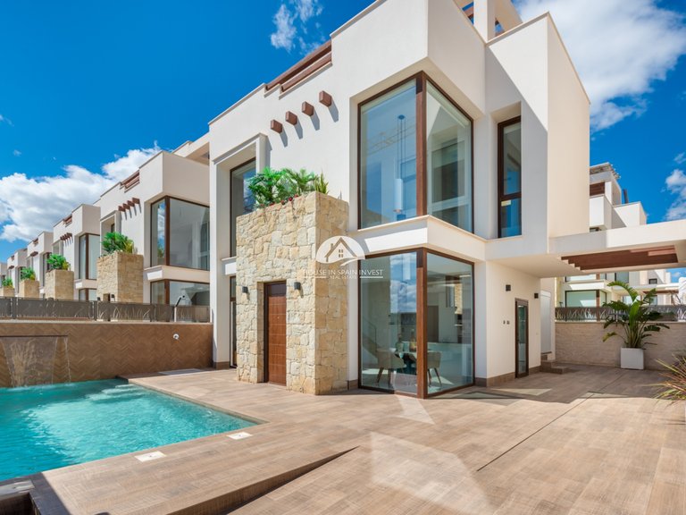 Villa for Sale in Los Montesinos Los Montesinos, Alicante 2