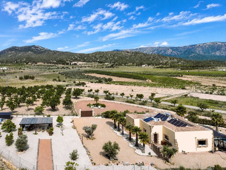 Villa for Sale in Salinas, Alicante 13