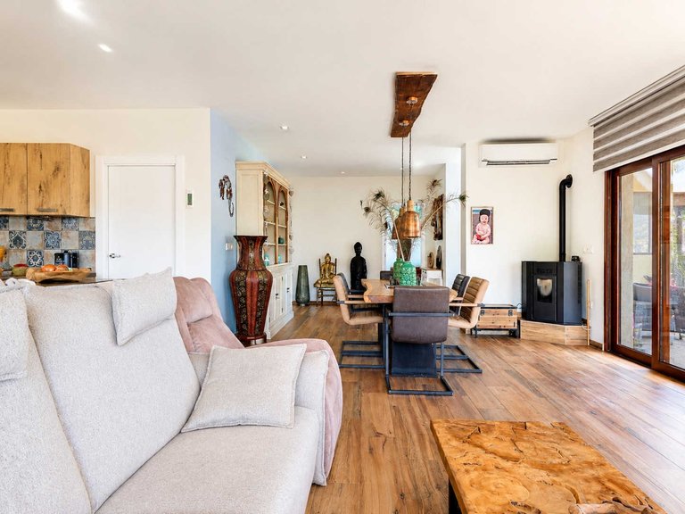 Villa for Sale in Salinas, Alicante 24