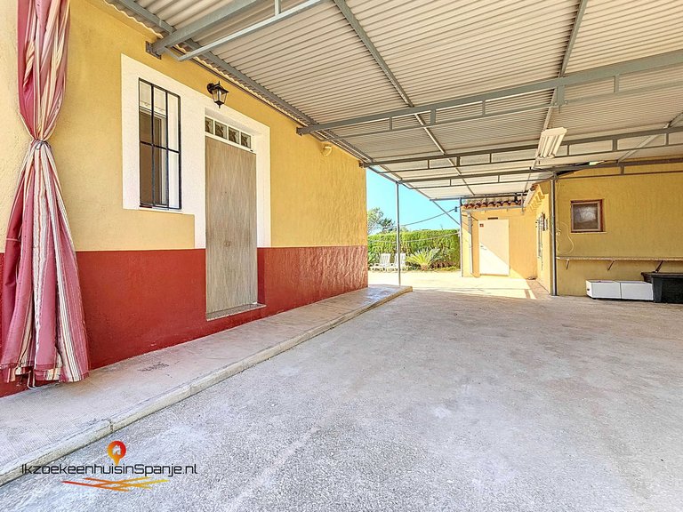 Villa for Sale in Caudete, Albacete 25