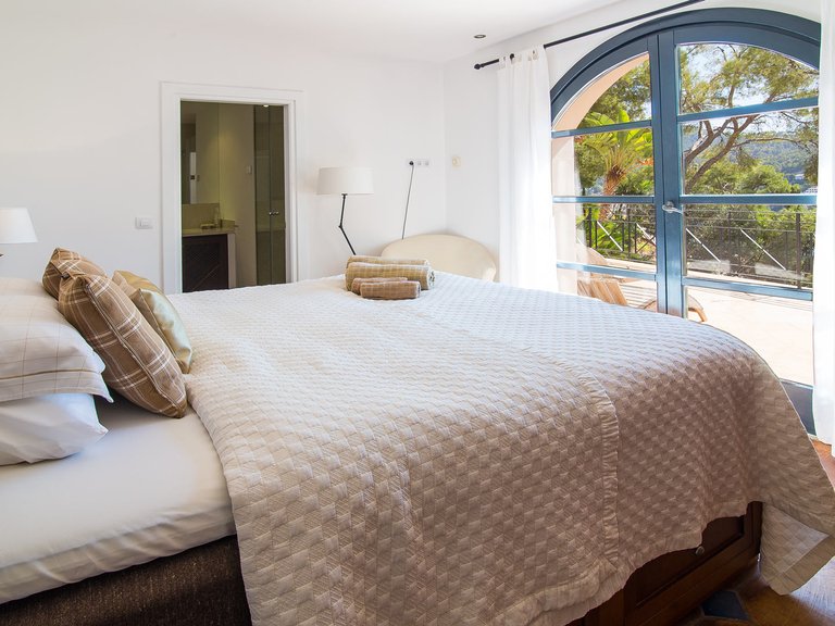Villa for Sale in Port D'andratx, Balearic Islands 12