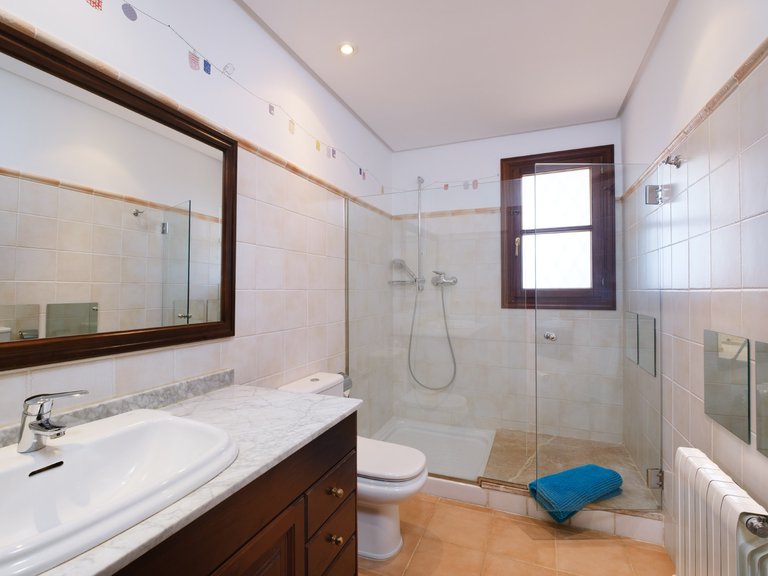 Villa for Sale in Calvià Pueblo, Balearic Islands 13