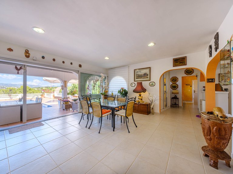 Villa for Sale in Santa Ponsa, Balearic Islands 8