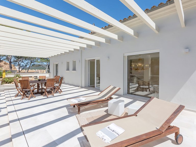 Villa for Sale in Calvià / Palmanova, Balearic Islands 15