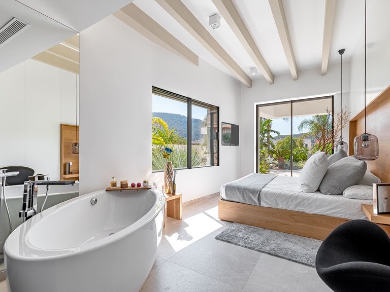 Villa for Sale in Andratx, Balearic Islands 10
