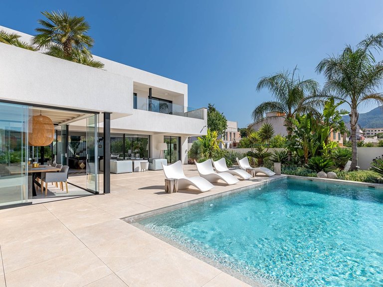 Villa for Sale in Andratx, Balearic Islands 1