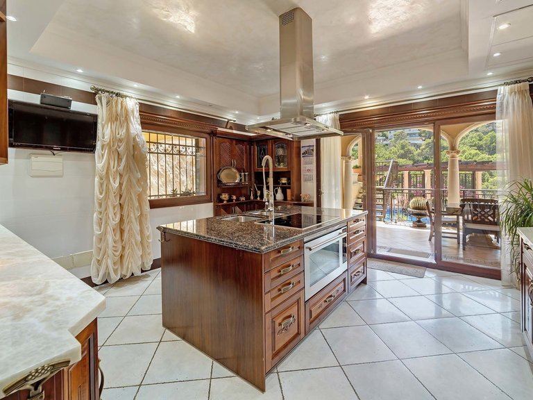 Villa for Sale in Port D'andratx, Balearic Islands 8