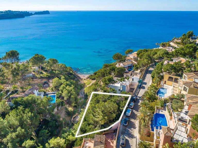 Villa for Sale in Calvià / Costa De La Calma, Balearic Islands 4