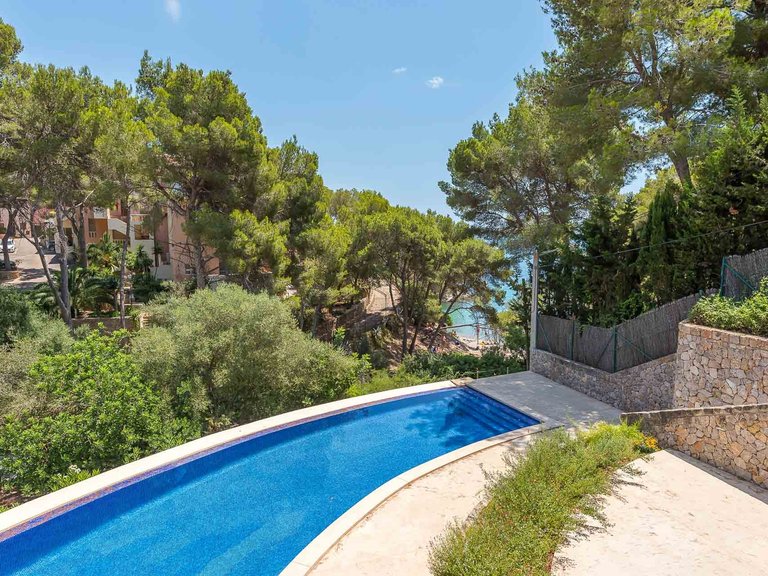 Villa for Sale in Calvià / Peguera, Balearic Islands 14
