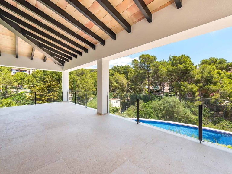 Villa for Sale in Calvià / Peguera, Balearic Islands 13