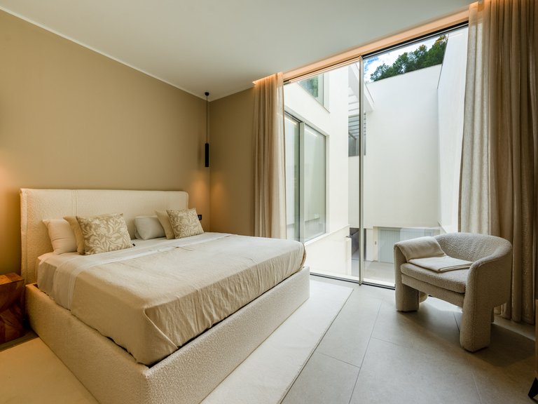 Villa for Sale in Portals Nous, Balearic Islands 12