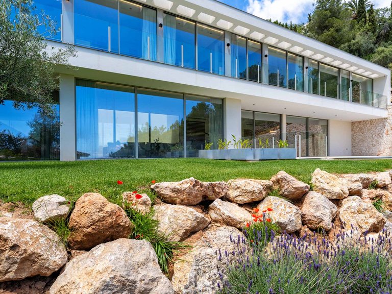 Villa for Sale in Portals Nous, Balearic Islands 4