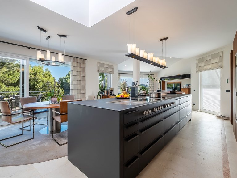 Villa for Sale in Calvià / Santa Ponça, Balearic Islands 5