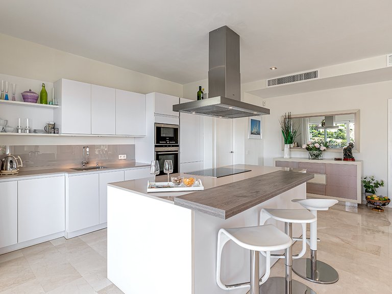 Apartment for Sale in Port D'andratx, Balearic Islands 2