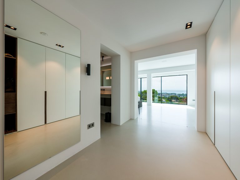 Villa for Sale in Costa D'en Blanes / Costa D'en Blanes, Balearic Islands 11