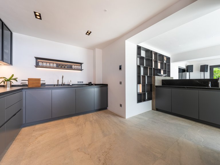Villa for Sale in Costa D'en Blanes / Costa D'en Blanes, Balearic Islands 15
