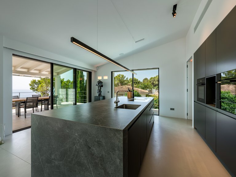 Villa for Sale in Costa D'en Blanes / Costa D'en Blanes, Balearic Islands 6