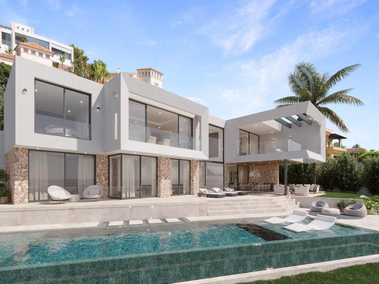 Villa for Sale in Santa Ponsa, Balearic Islands 1