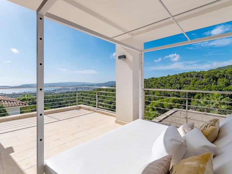 Villa for Sale in Costa D'en Blanes / Costa D'en Blanes, Balearic Islands 15