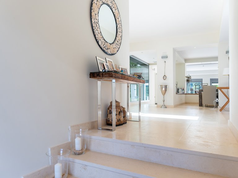 Villa for Sale in Costa D'en Blanes / Costa D'en Blanes, Balearic Islands 9