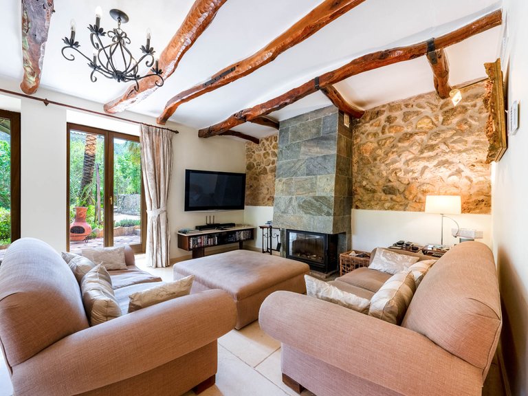 Country House for Sale in S´arraco, Balearic Islands 13