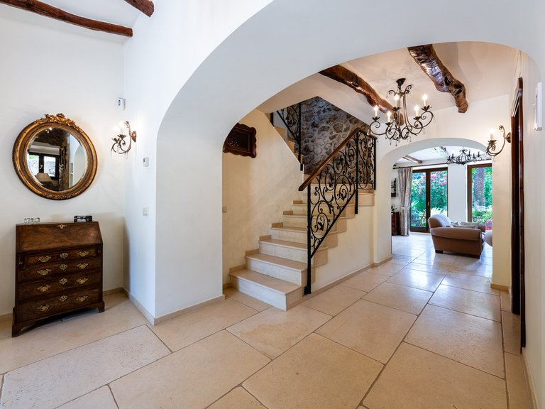 Country House for Sale in S´arraco, Balearic Islands 8