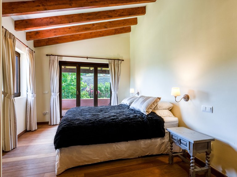 Country House for Sale in S´arraco, Balearic Islands 16