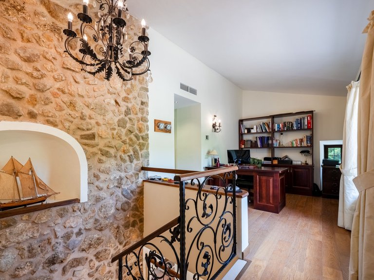 Country House for Sale in S´arraco, Balearic Islands 15