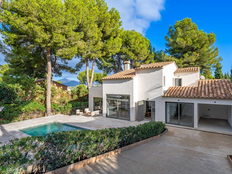 Villa for Sale in Santa Ponsa, Balearic Islands 15