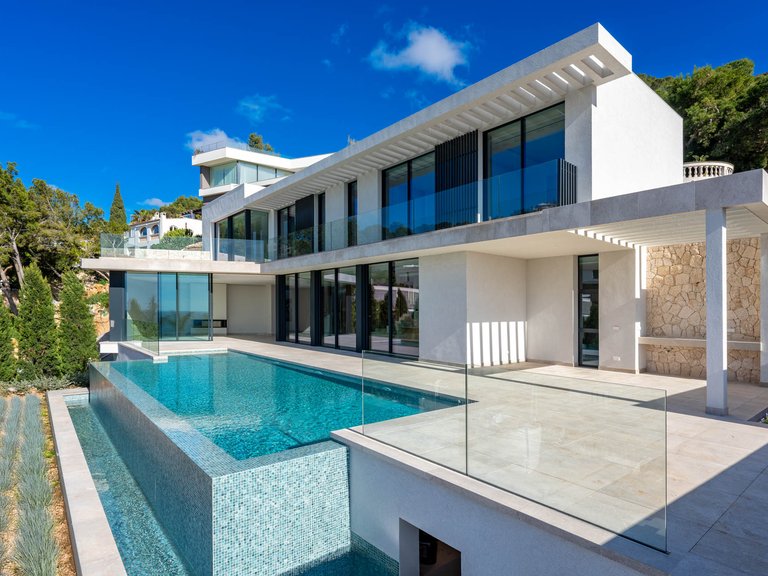 Villa for Sale in Port D'andratx, Balearic Islands 1
