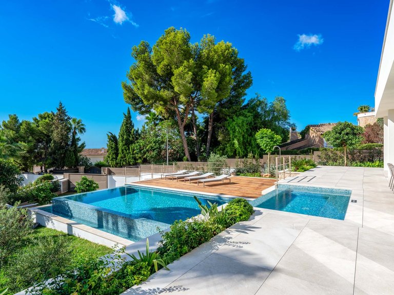 Villa for Sale in Bendinat, Balearic Islands 2