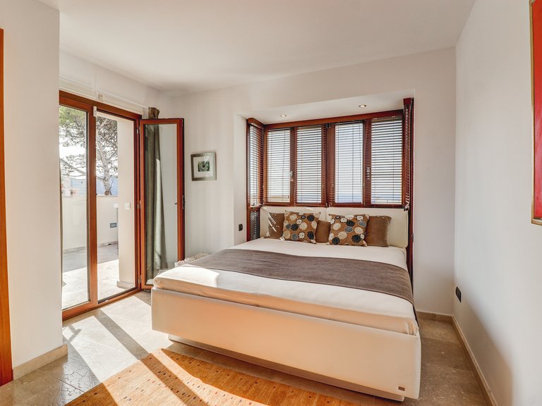 Apartment for Sale in Port D'andratx, Balearic Islands 14