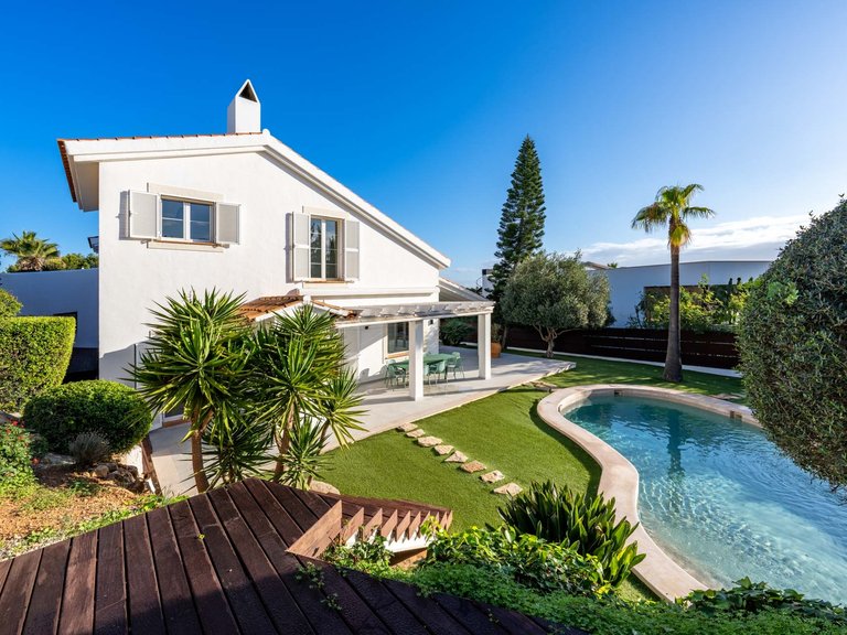 Villa for Sale in Santa Ponsa, Balearic Islands 2