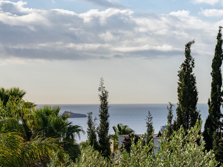 Villa for Sale in Santa Ponsa, Balearic Islands 16
