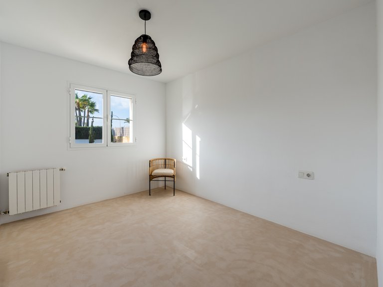 Villa for Sale in Santa Ponsa, Balearic Islands 13
