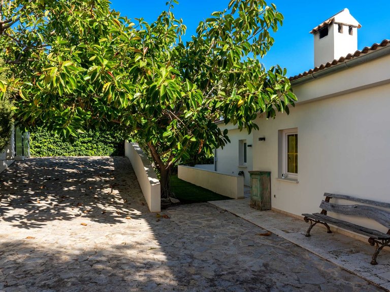 Villa for Sale in Santa Ponsa, Balearic Islands 25