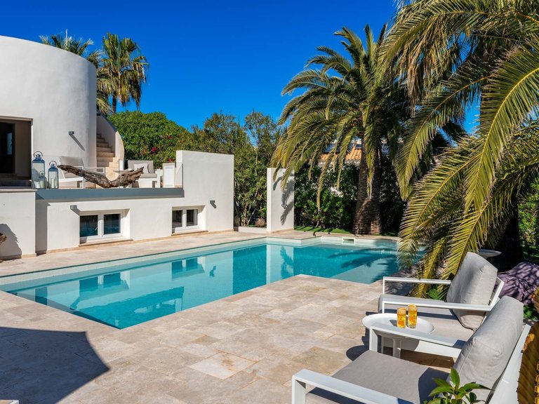 Villa for Sale in Santa Ponsa, Balearic Islands 3