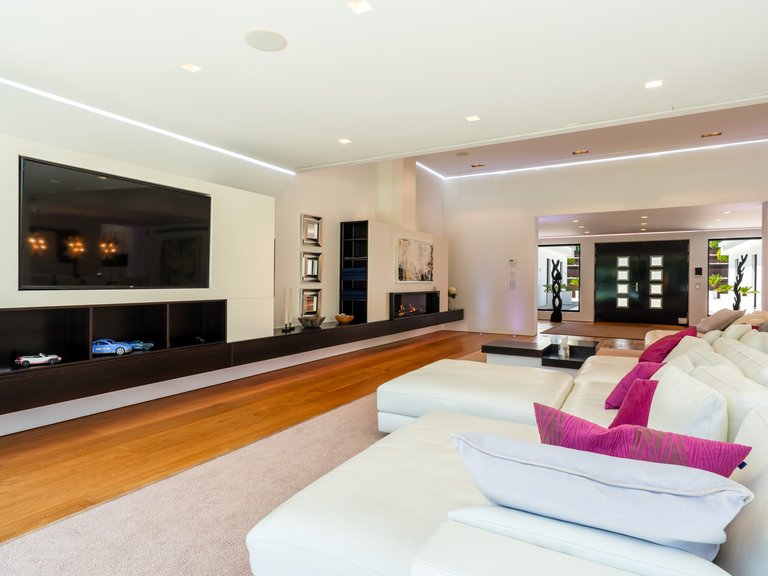 Villa for Sale in Santa Ponsa, Balearic Islands 7