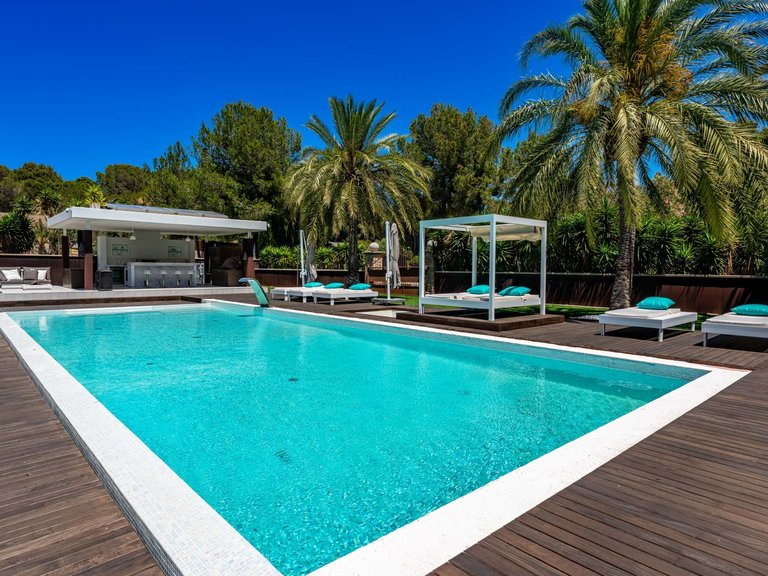 Villa for Sale in Santa Ponsa, Balearic Islands 2